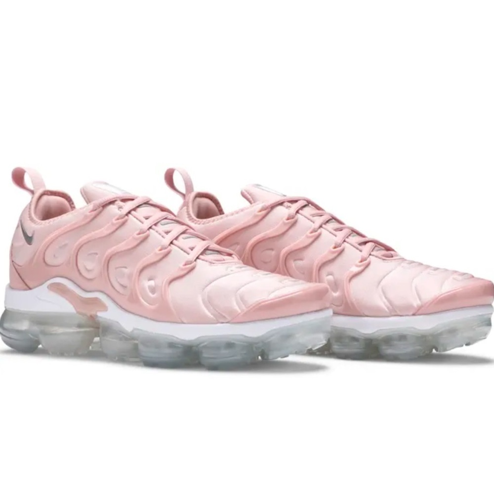 Nike Women's Pink Air VaporMax Plus Sneakers - ‘Pink Oxford’